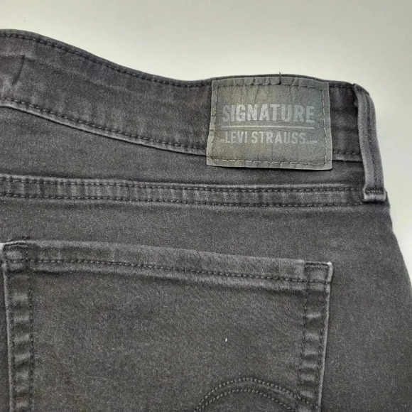 Signature by Levi Strauss Size 16 Classic Black Mid Rise Skinny Dark Wash Jeans - Picture 11 of 11